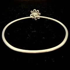 Tiffany & Co. Paloma Picasso Daisy Flower Sterling Silver Bangle Bracelet