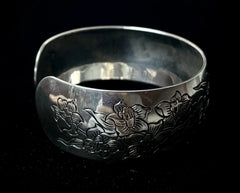 S.Kirk & Son Vintage Sterling Silver Etched Floral Jonquil Cuff Bracelet Bangle