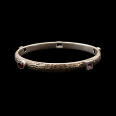 Vintage Indian Sterling Silver Hammered Multi-Gemstone Bangle Bracelet