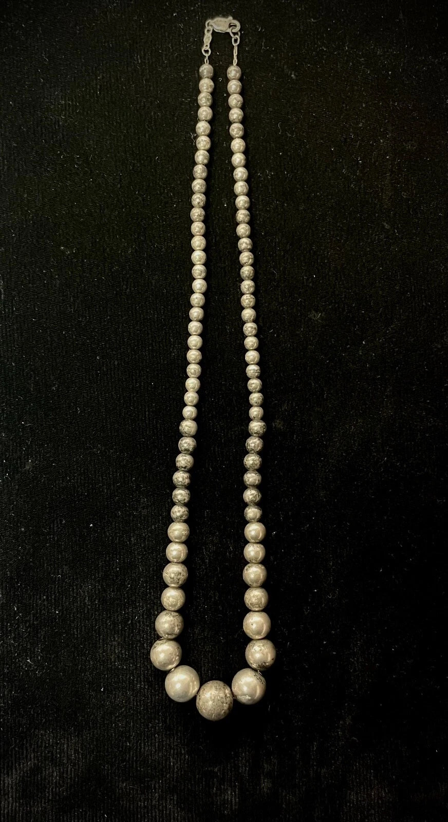 Vintage Sterling Silver Graduated Bead Necklace 18.5" (21.8 Grams)