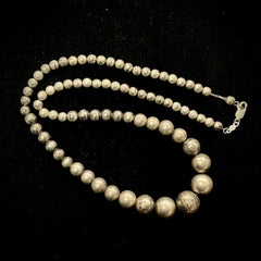 Vintage Sterling Silver Graduated Bead Necklace 18.5" (21.8 Grams)
